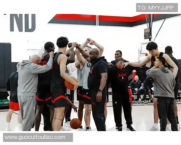 明星篮球赛场失误频频背后的心理因素与技术分析